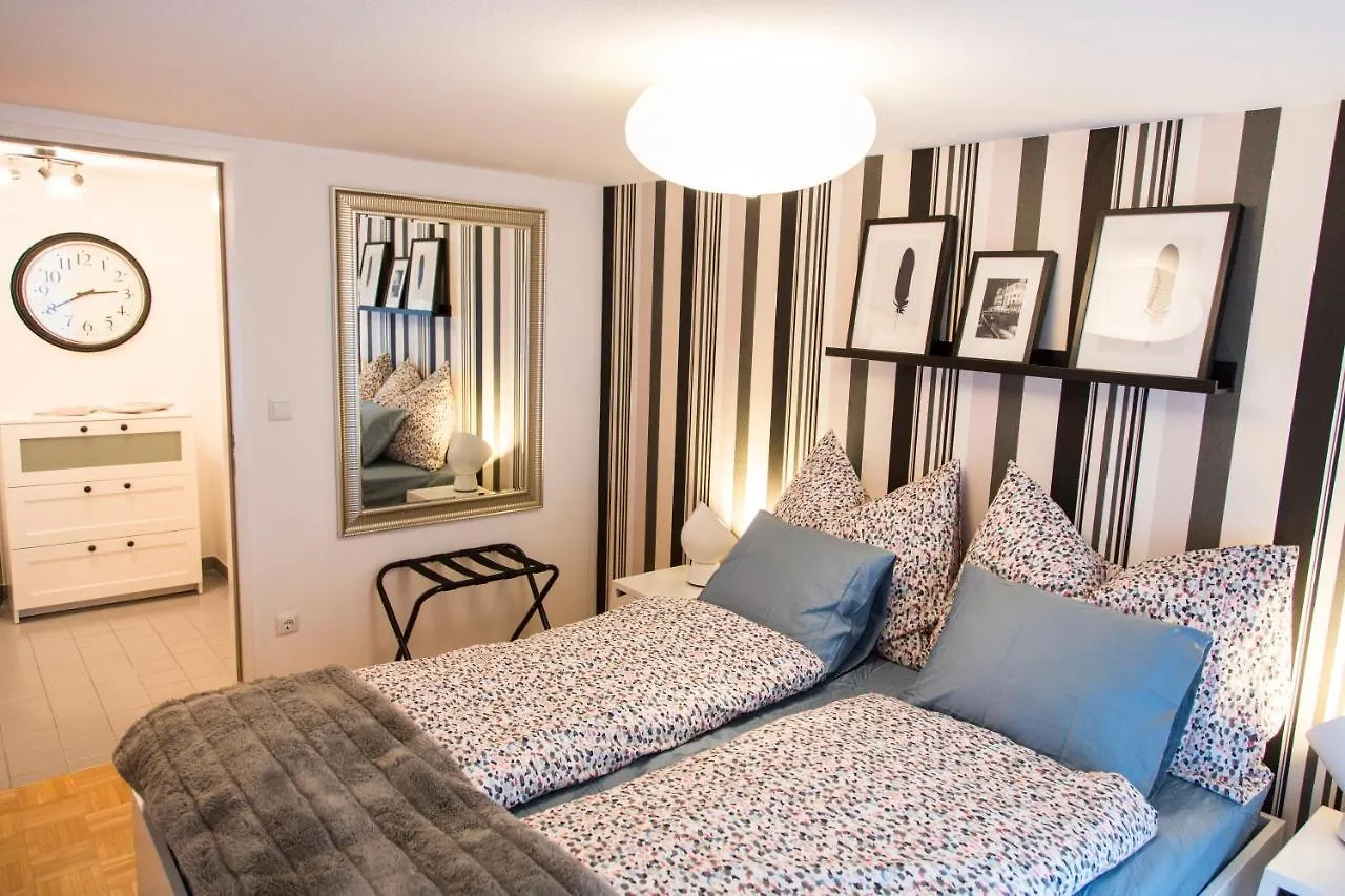 Your Cozy Home * 12 Min To City Center Wenen Oostenrijk