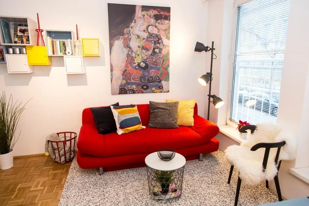 Appartement Your Cozy Home * 12 Min To City Center Wenen